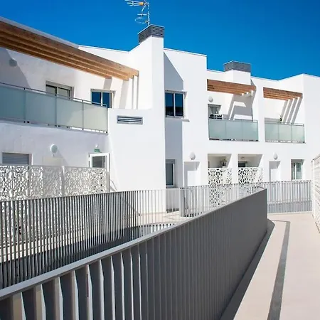 Live Like A Local In Contemporary Duplex Seville