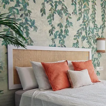 Live Like A Local In Contemporary Duplex Apartment