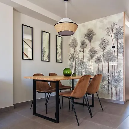 Apartment Live Like A Local In Contemporary Duplex Seville