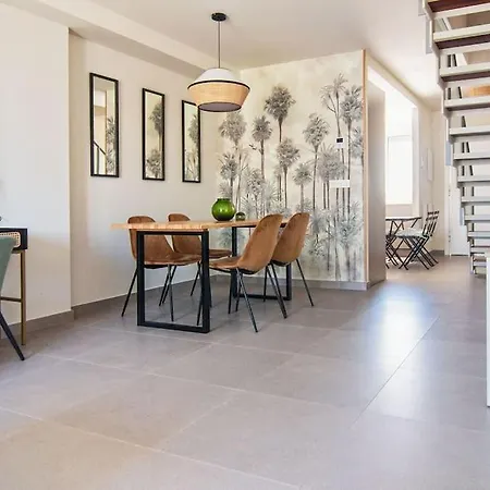 Live Like A Local In Contemporary Duplex Apartment