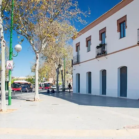 Live Like A Local In Contemporary Duplex * Sewilla