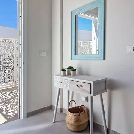 Apartment Live Like A Local In Contemporary Duplex Seville