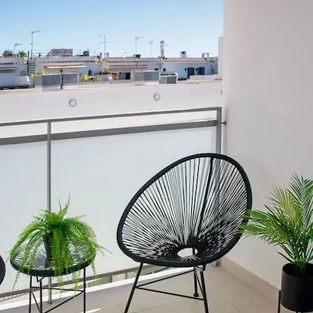 Apartment Live Like A Local In Contemporary Duplex Seville