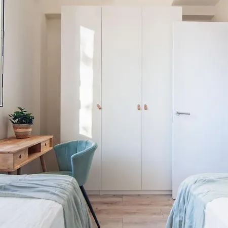 Live Like A Local In Contemporary Duplex * Seville
