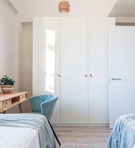 Live Like A Local In Contemporary Duplex Sewilla