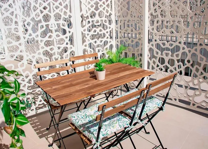 Apartament Live Like A Local In Contemporary Duplex Sewilla