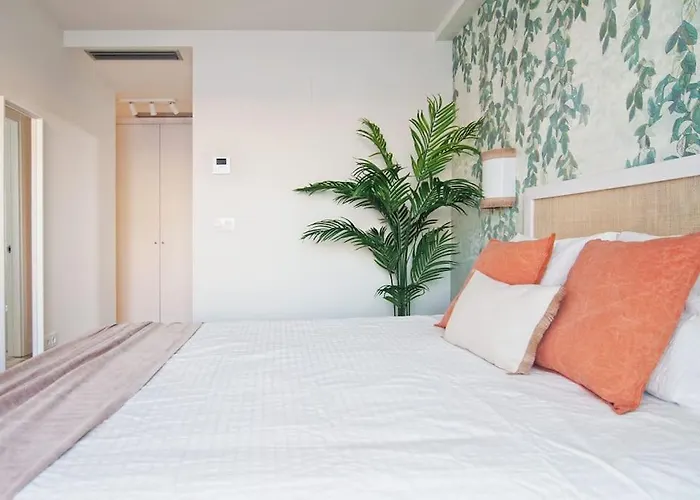 Live Like A Local In Contemporary Duplex Apartament
