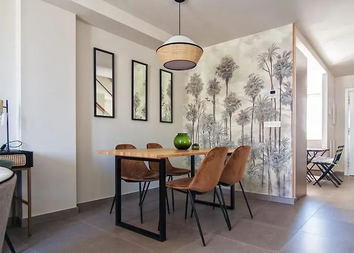 Apartament Live Like A Local In Contemporary Duplex Sewilla