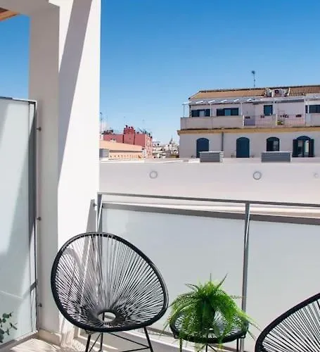 Live Like A Local In Contemporary Duplex Apartament