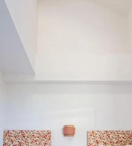 Live Like A Local In Contemporary Duplex Apartament