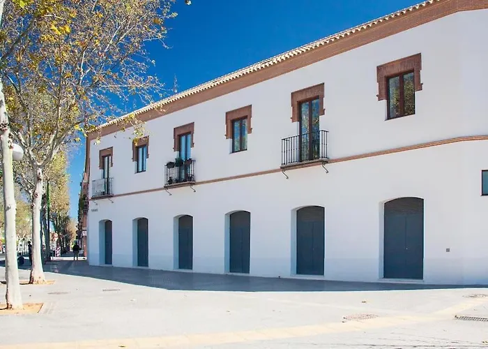 Live Like A Local In Contemporary Duplex Sewilla